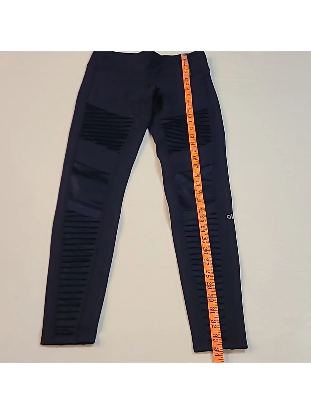 #164 Alo Moto leggings size xs